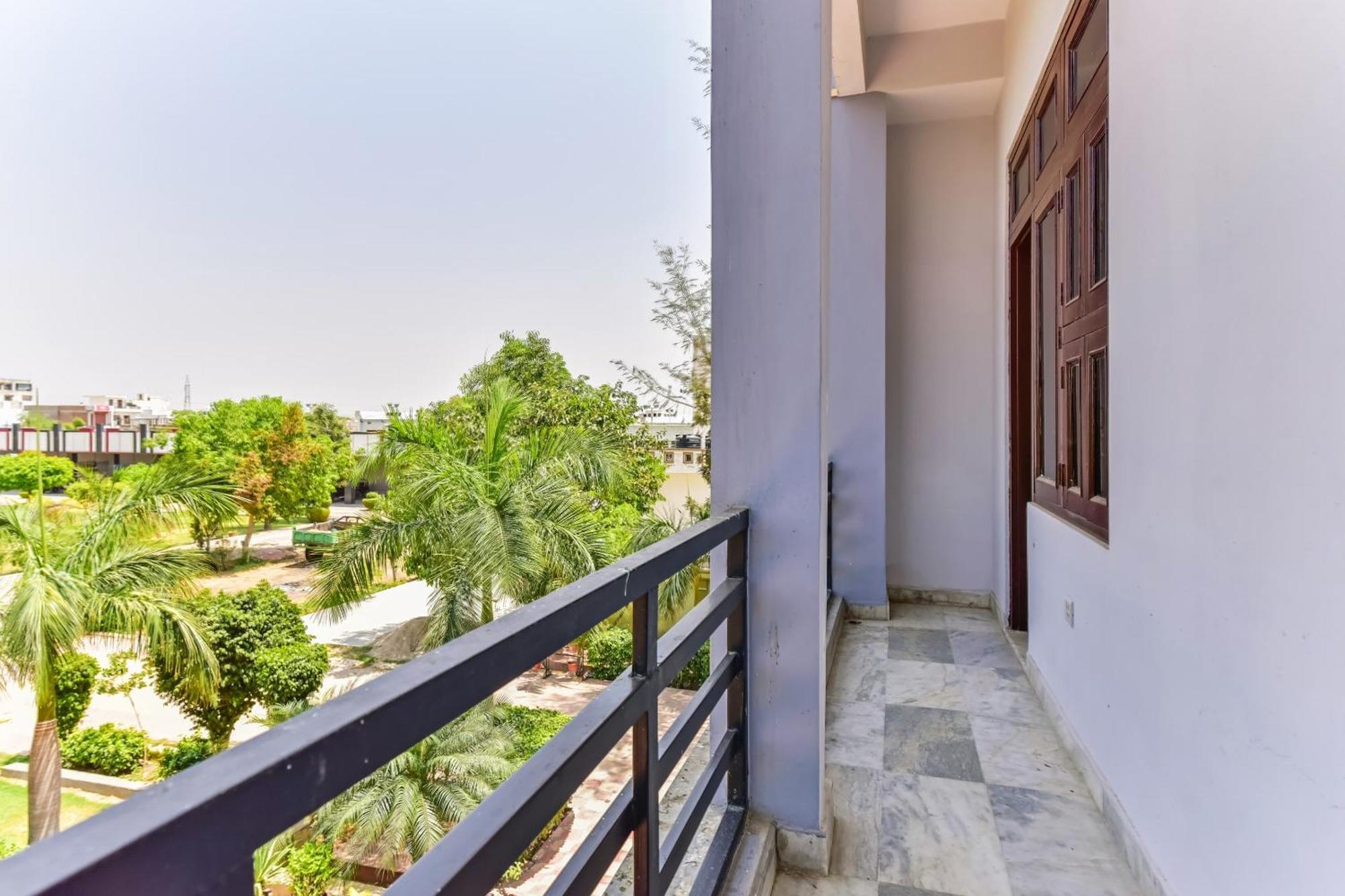 Hotel O S R Τζαϊπούρ Εξωτερικό φωτογραφία