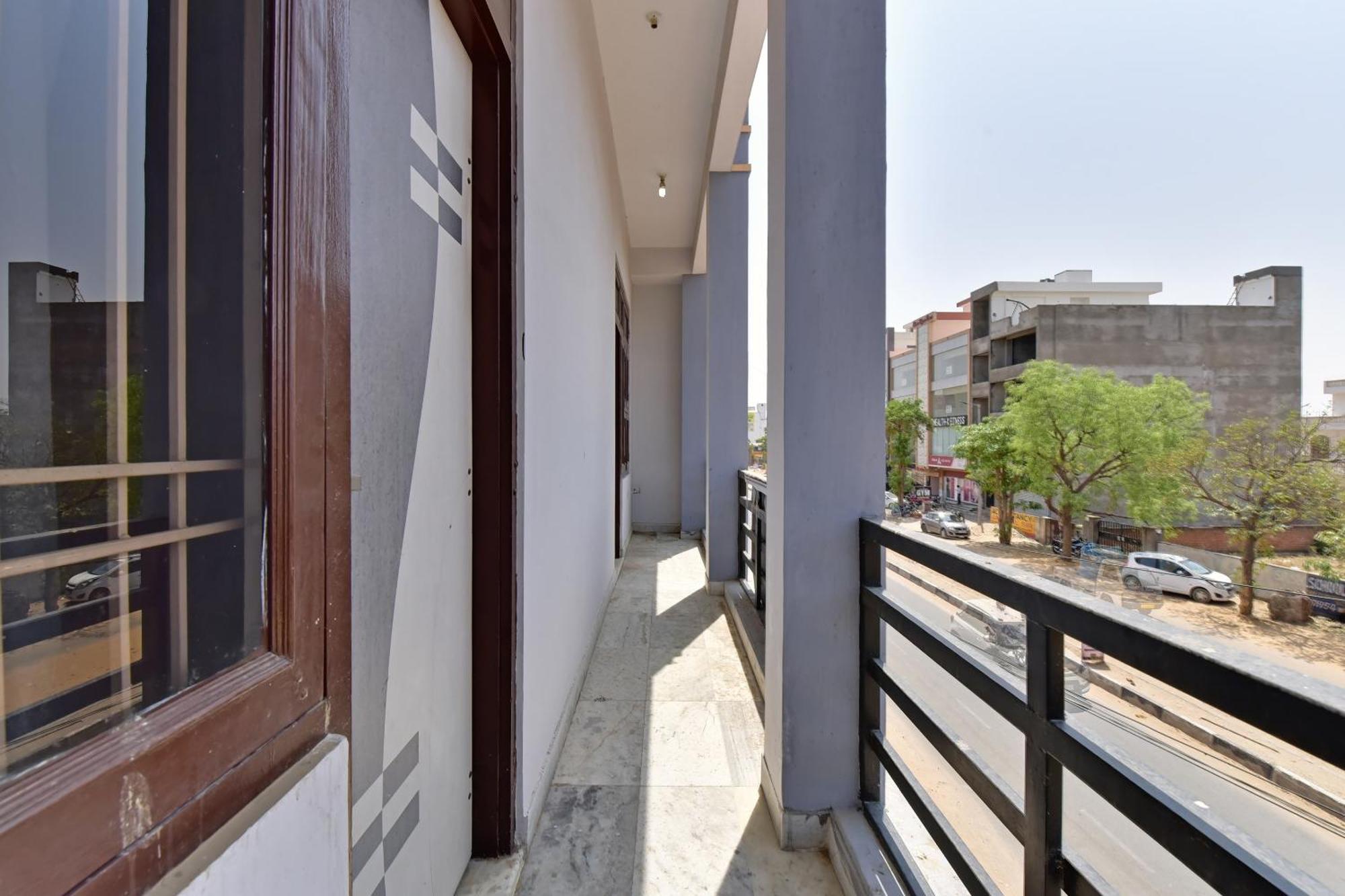 Hotel O S R Τζαϊπούρ Εξωτερικό φωτογραφία